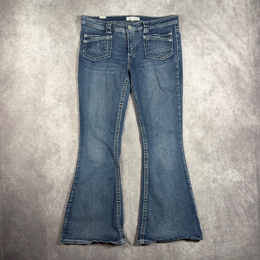 Vtg Almost Famous Jeans Womens 13 Bootcut Flare Y2K Stretch Denim Low Rise
